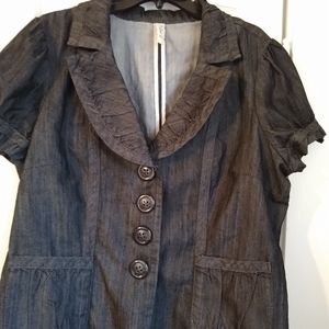 Plus size quarter sleeve denim jacket